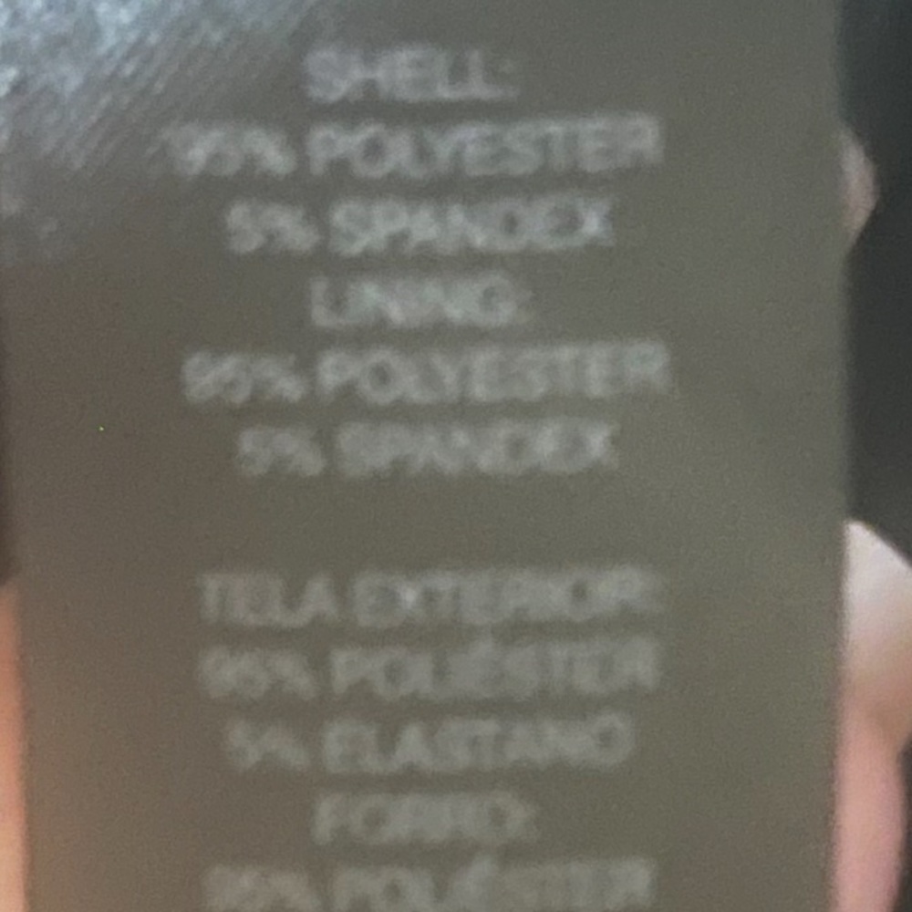 WHBM women’s top size XS.  Cute ! - Picture 5 of 6